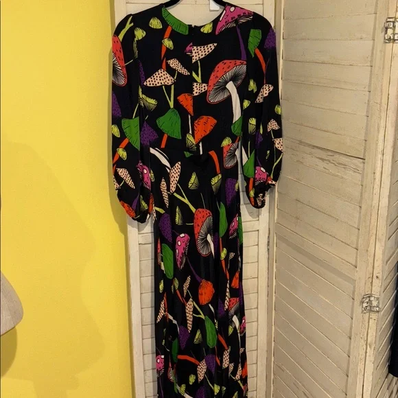 Farm rio mushroom dress XS darling !!!! - Picture 6 of 8